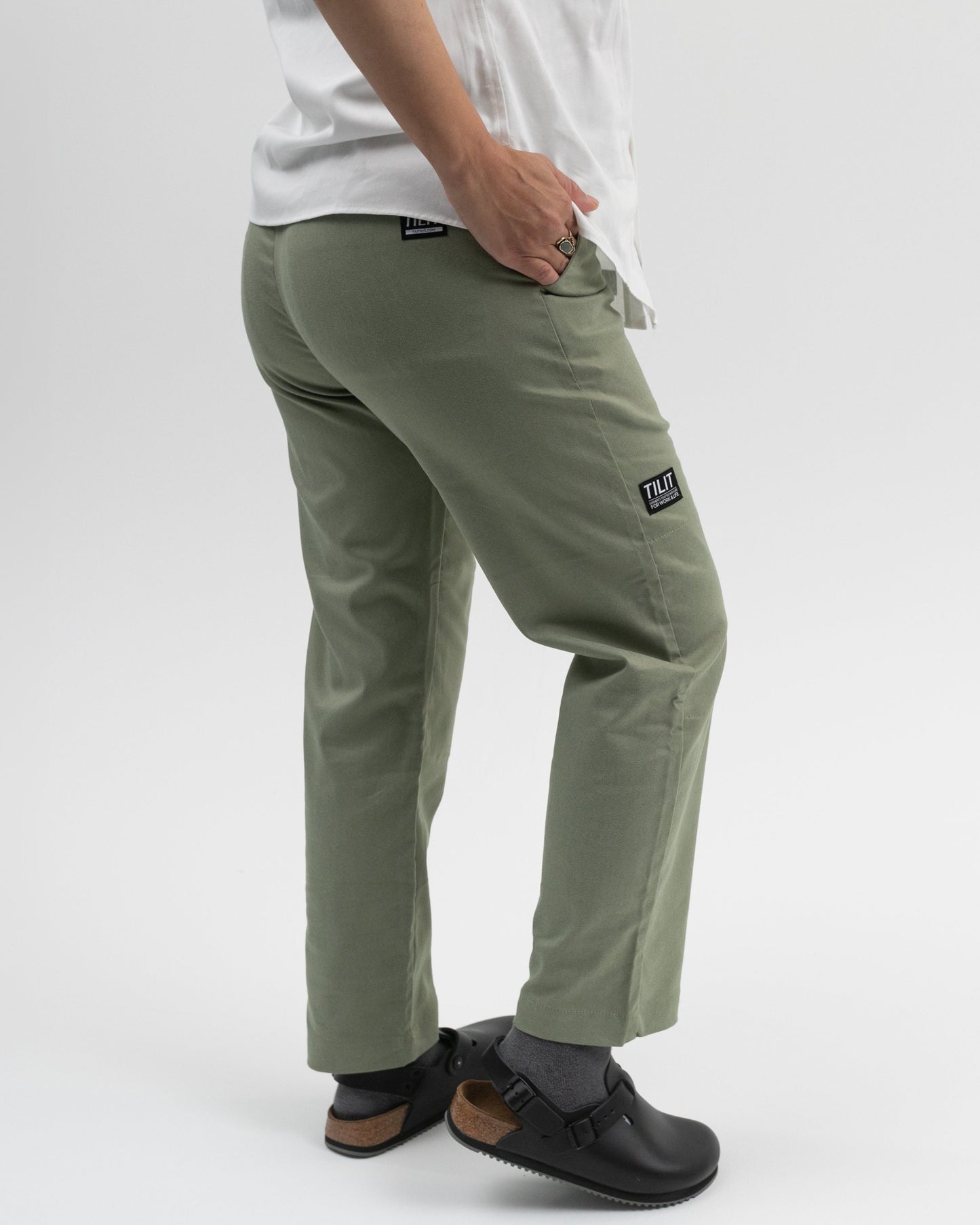 TILIT Essential Pants in Sage Green